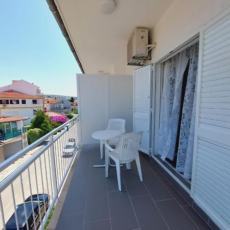 Vinko Rooms Primošten Extérieur photo