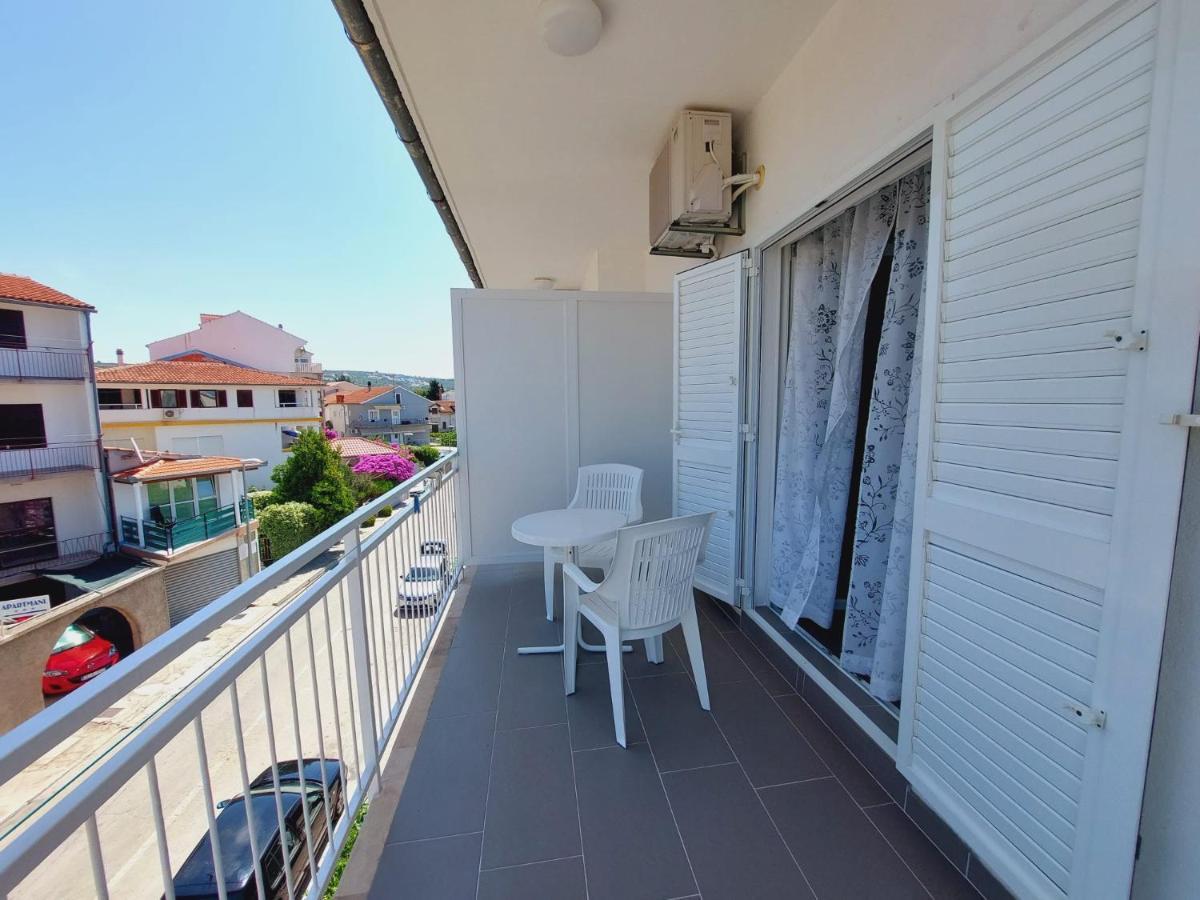 Vinko Rooms Primošten Extérieur photo