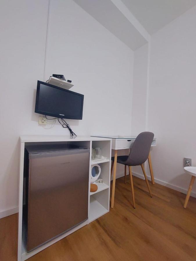 Vinko Rooms Primošten Extérieur photo