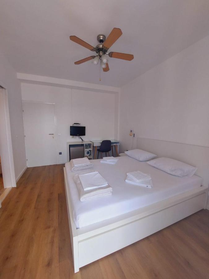 Vinko Rooms Primošten Extérieur photo