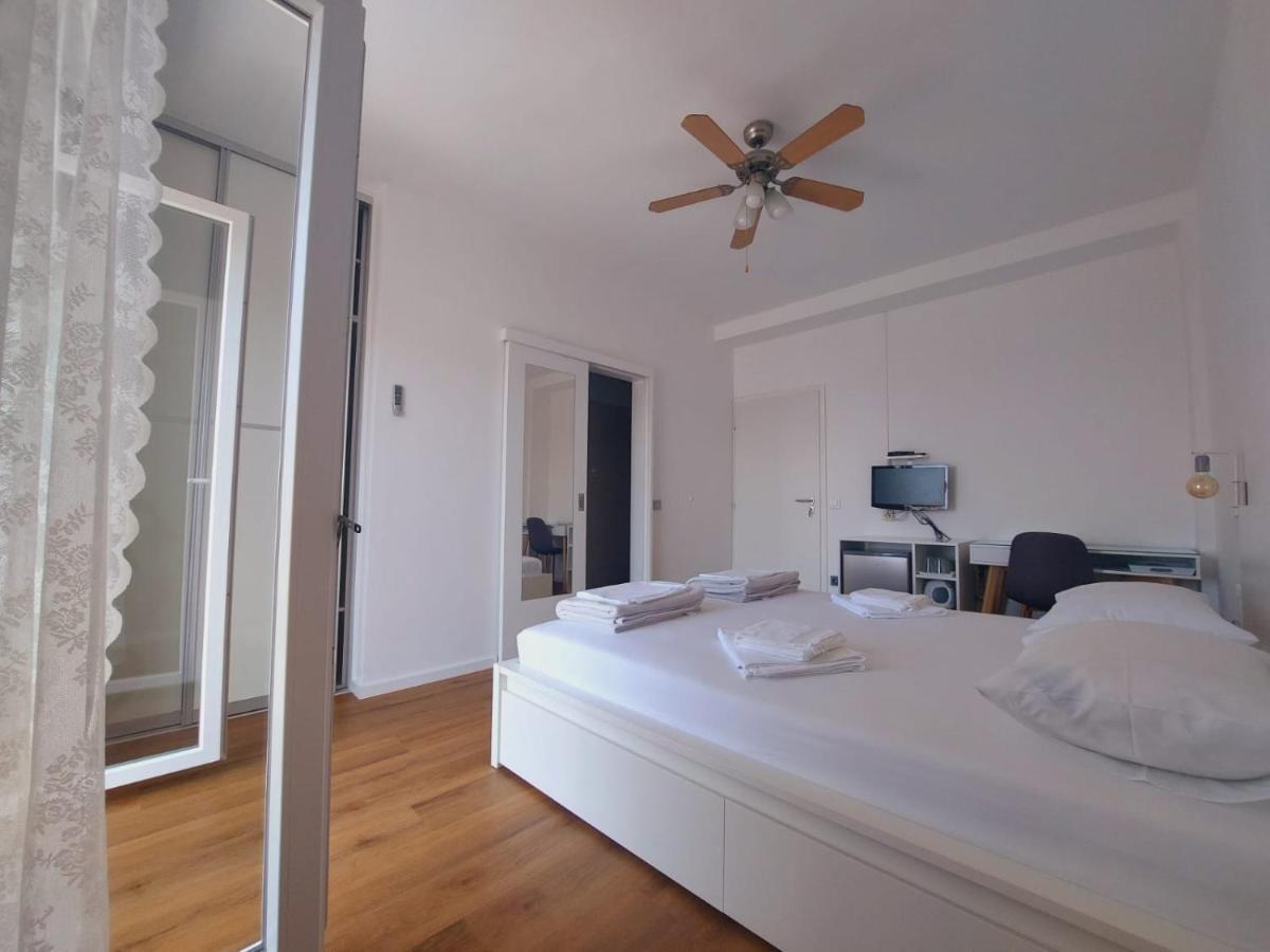 Vinko Rooms Primošten Extérieur photo