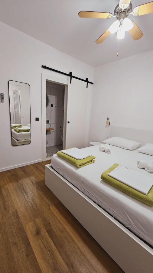 Vinko Rooms Primošten Extérieur photo