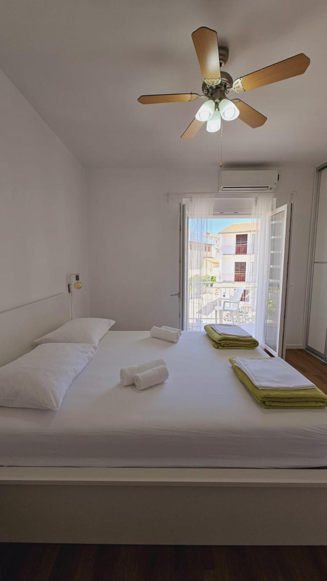 Vinko Rooms Primošten Extérieur photo